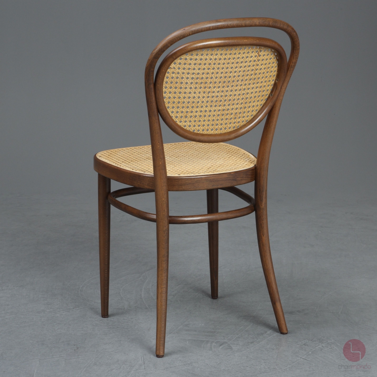 Thonet 215 R Bugholz Stuhl Nussbaum Braun mit neuem Wiener Geflecht gerbaucht