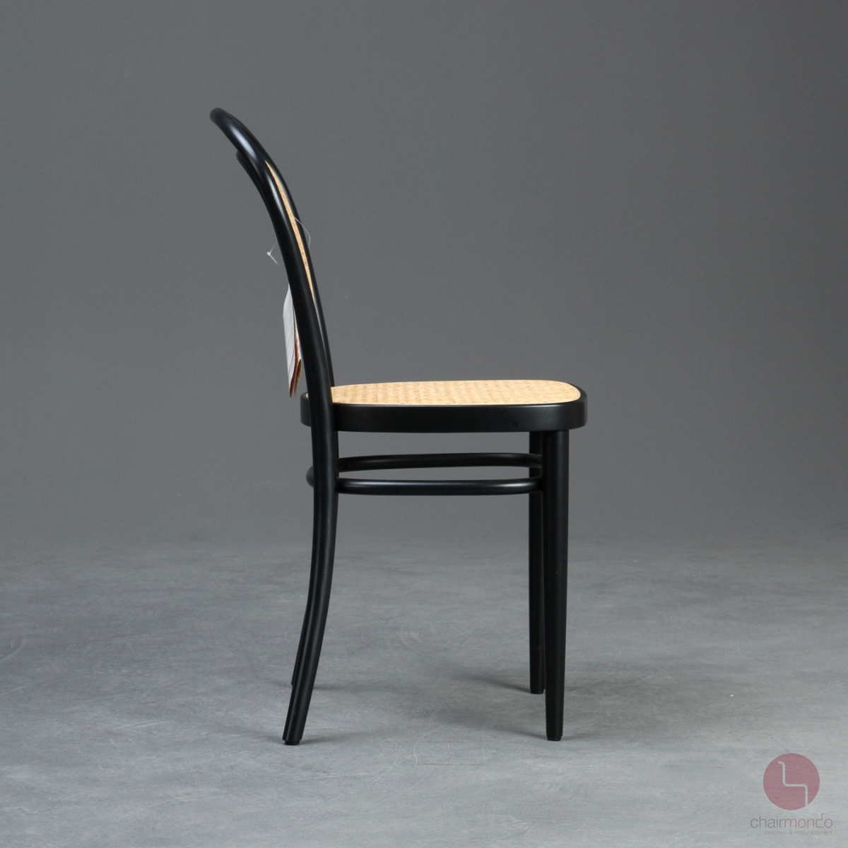 Thonet 215 R Bugholz Stuhl in Schwarz mit Wiener Geflecht