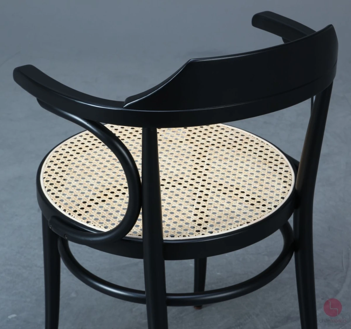 Thonet-233-Schwarz-gebraucht-01-S3933-Detailansicht-Rückenlehne-3