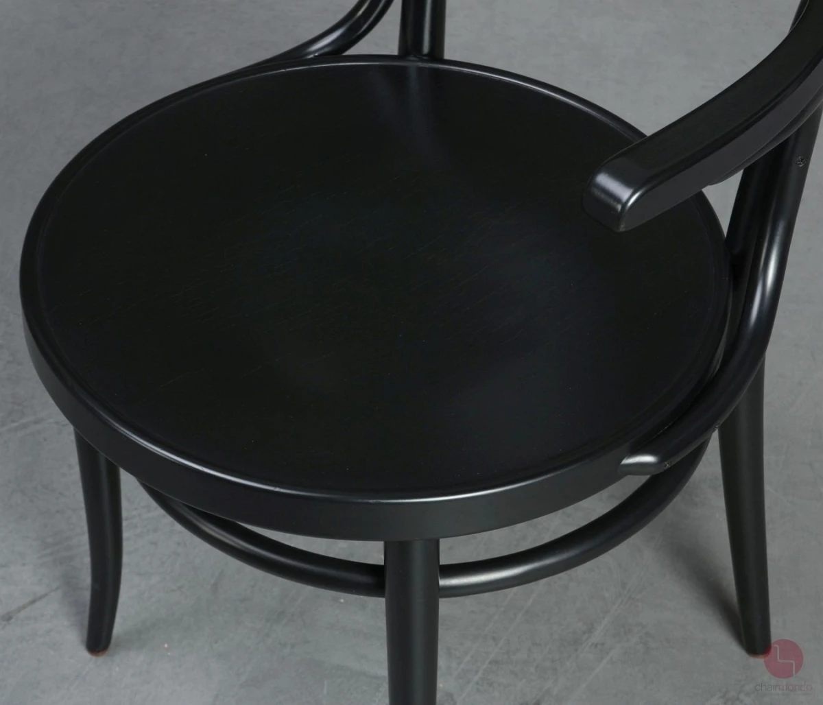 Thonet 233 M Bugholz Stuhl in Schwarz gebraucht