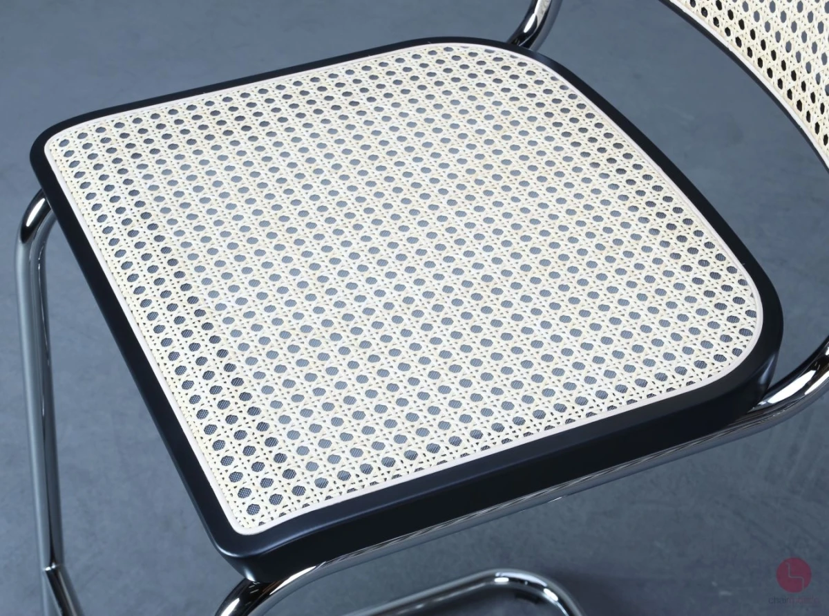 Thonet S32 VH Barstuhl mit Geflecht und Stützgewebe inkl. Filzgleiter Thonet S32 VH Barstuhl mit Geflecht und Stützgewebe inkl. Filzgleiter