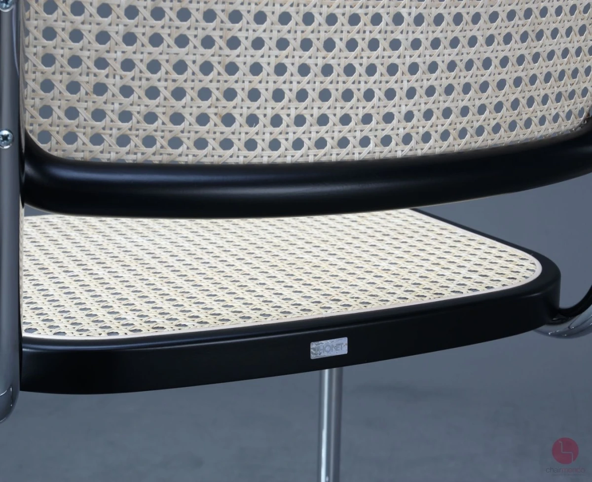 Thonet S32 VH Barstuhl mit Geflecht und Stützgewebe inkl. Filzgleiter Thonet S32 VH Barstuhl mit Geflecht und Stützgewebe inkl. Filzgleiter