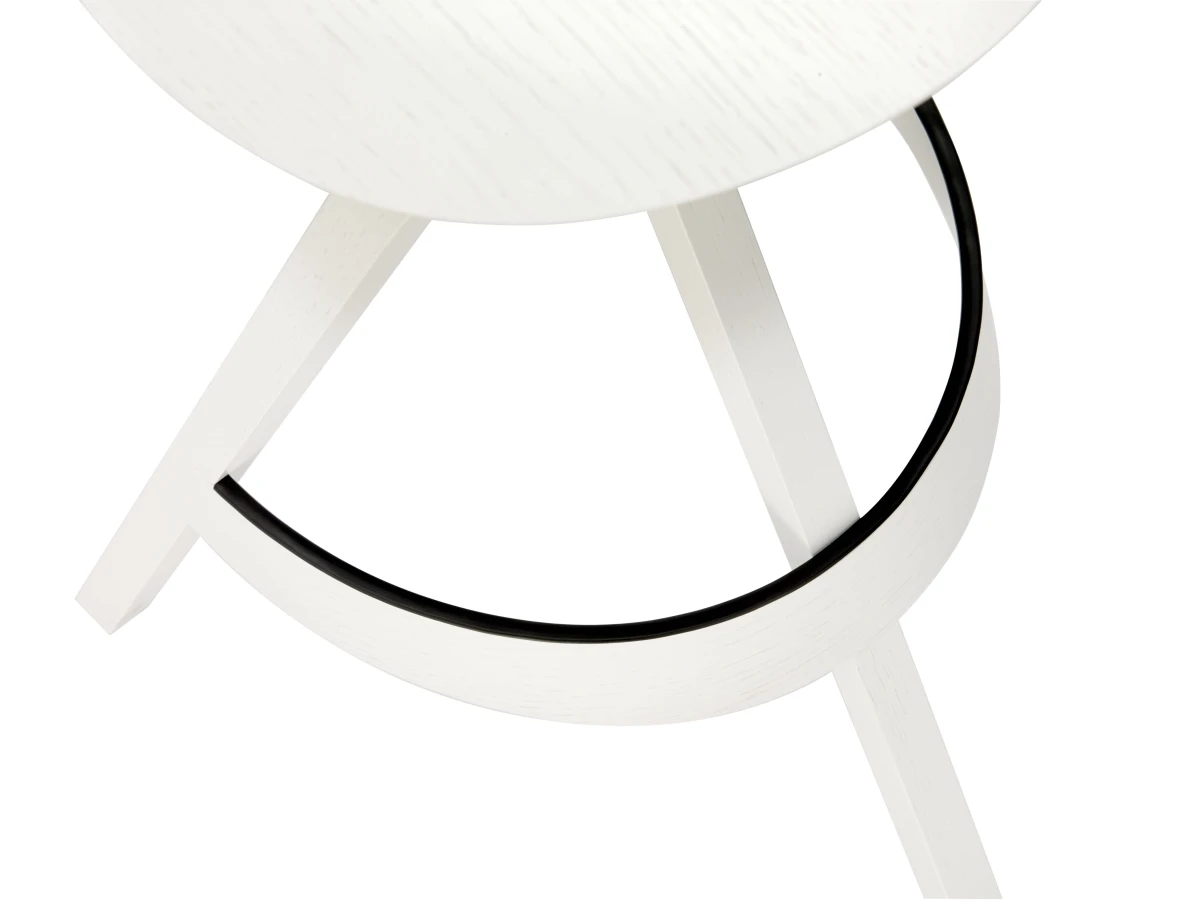 Thonet 404 Bugholz Hocker Eiche weiß Detailansicht Fußstütze
