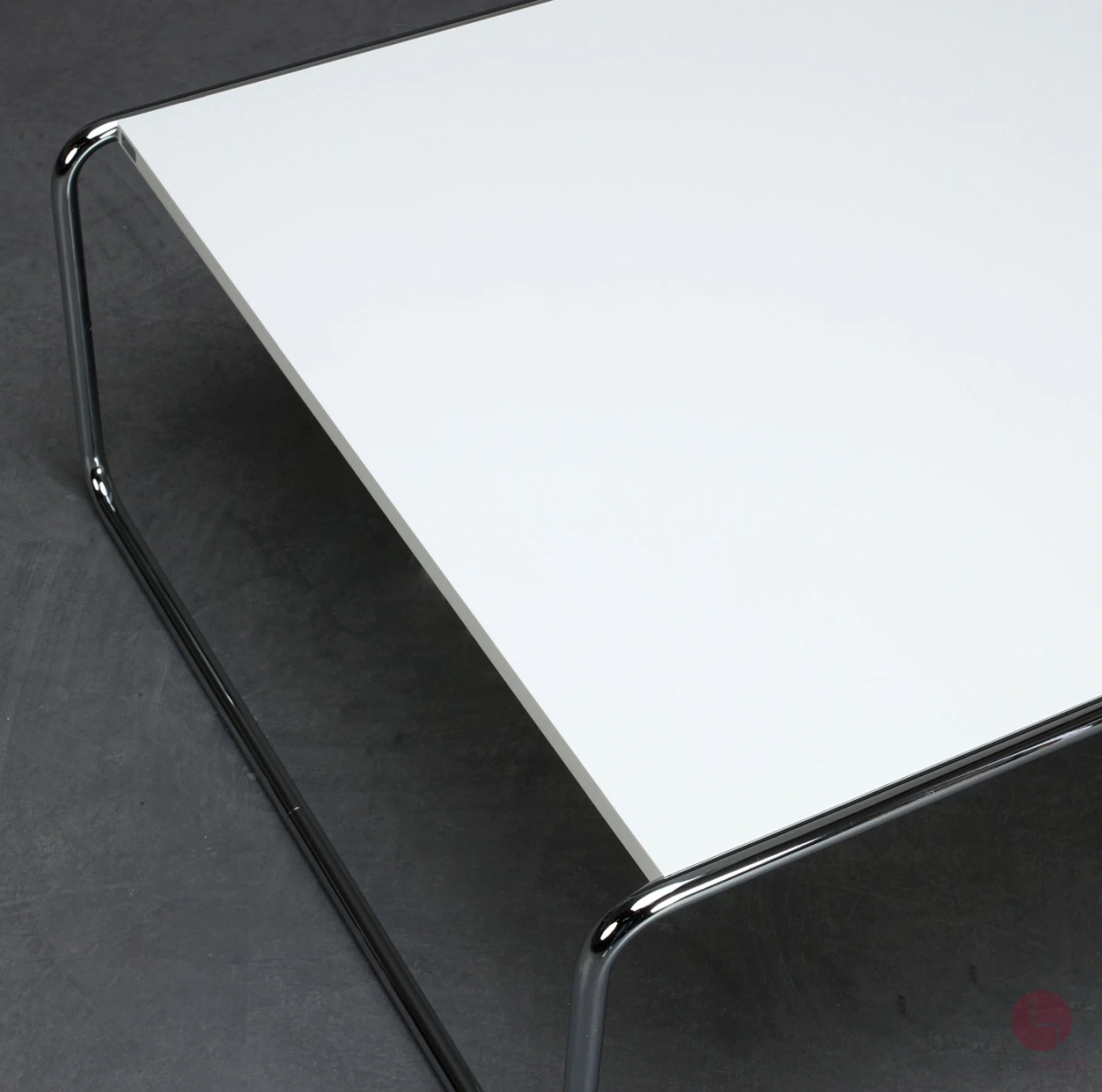 Thonet B20 b Beistelltisch mit weißer Platte