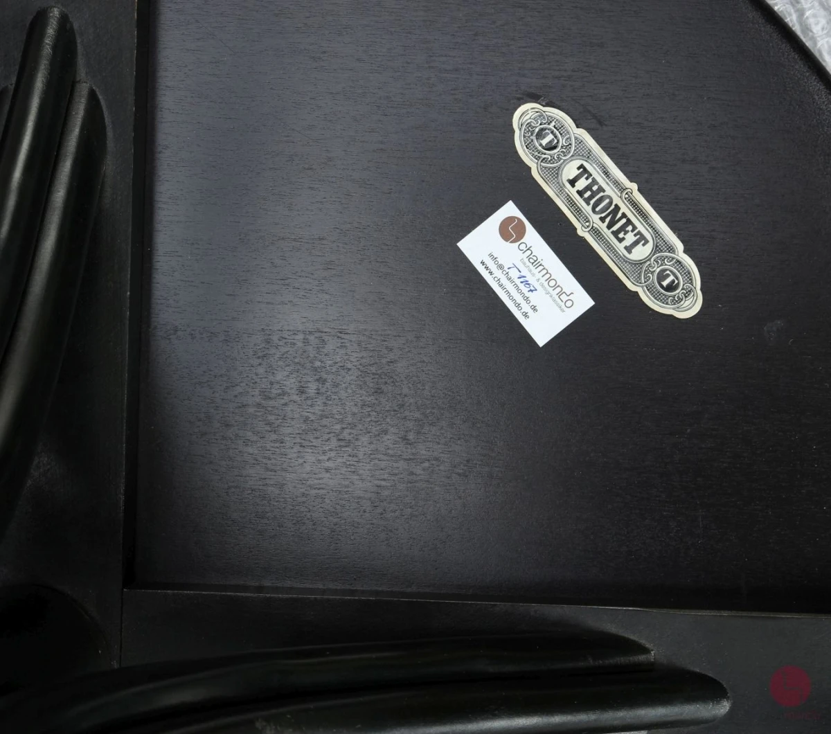 Thonet No. 8 Bistro Tisch in Schwarz 70 cm - gebraucht Thonet No. 8 Bistro Tisch in Schwarz 70 cm - gebraucht