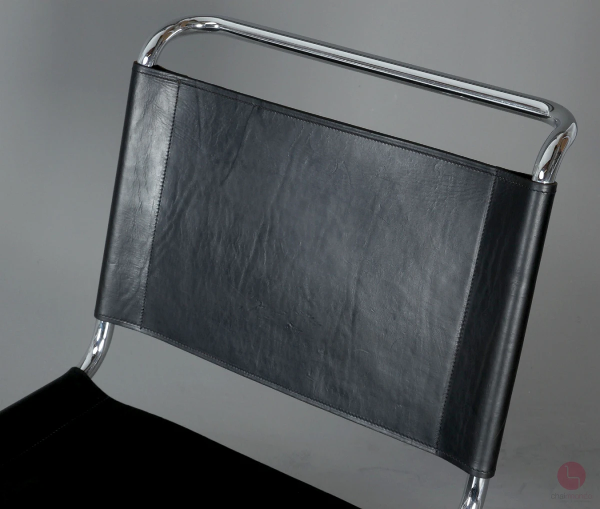 Thonet MR Lounge Sessel mit schwarzem Leder Rückenlehne vorne