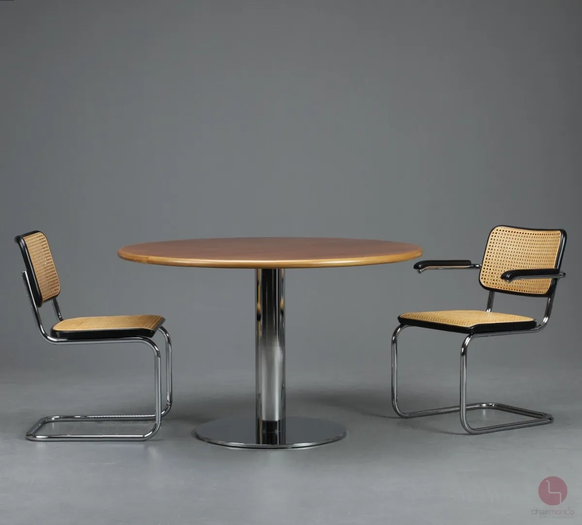 Thonet S1049 Esstisch mit Nussbaum Holz, 120 cm gebraucht