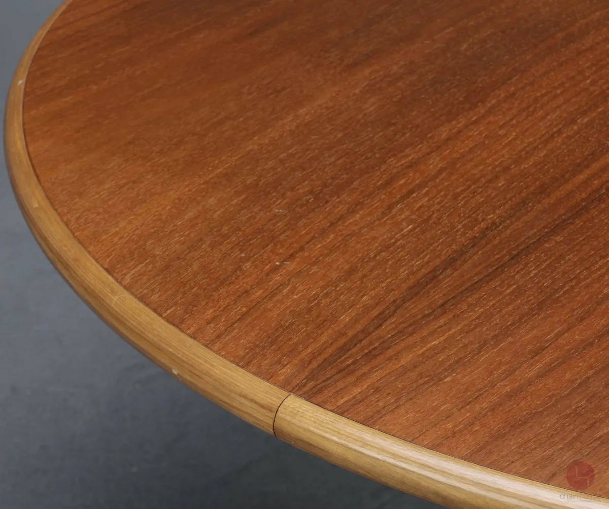 Thonet S1049 Esstisch mit Nussbaum Holz, 120 cm gebraucht