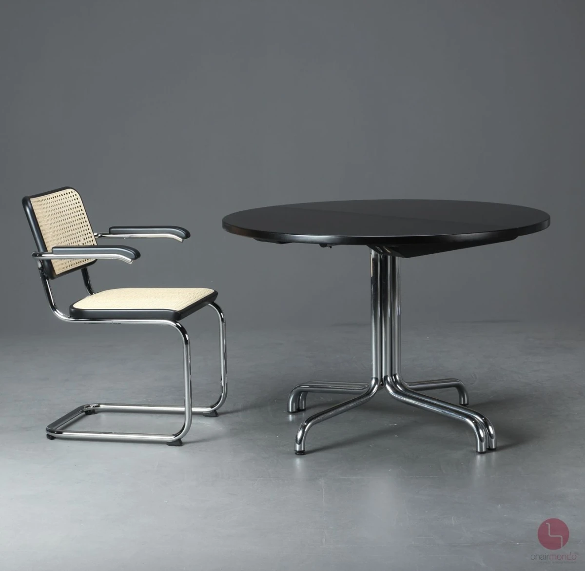Thonet S1051 Esstisch in Schwarz 110 - 230 cm ausziehbar gebraucht