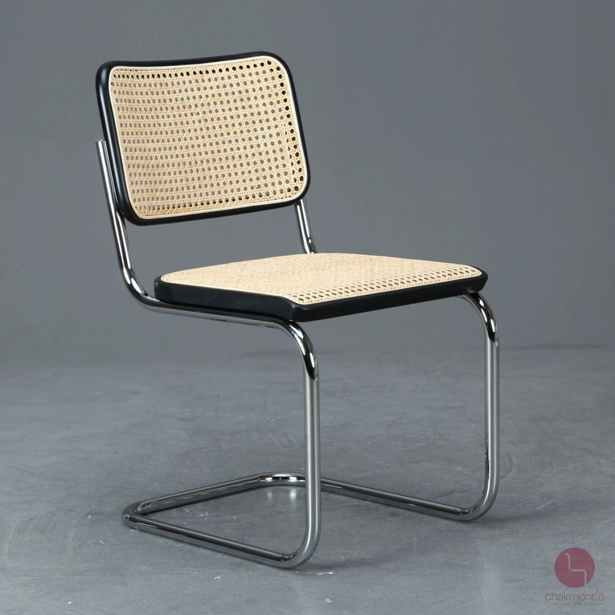 Thonet S32 Schwarz Freischwinger mit Wiener Geflecht Thonet S32 Schwarz Freischwinger mit Wiener Geflecht