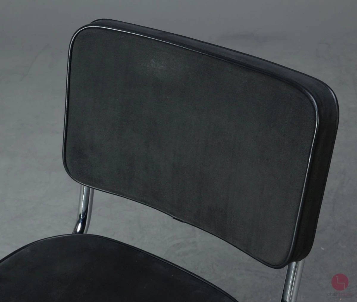 Thonet S32 PV Freischwinger Alcantara Schwarz gebraucht Thonet S32 PV Freischwinger Alcantara Schwarz gebraucht