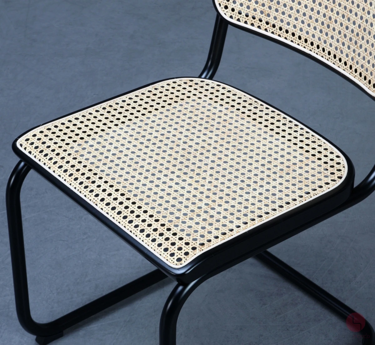 Thonet S32 Freischwinger Schwarz