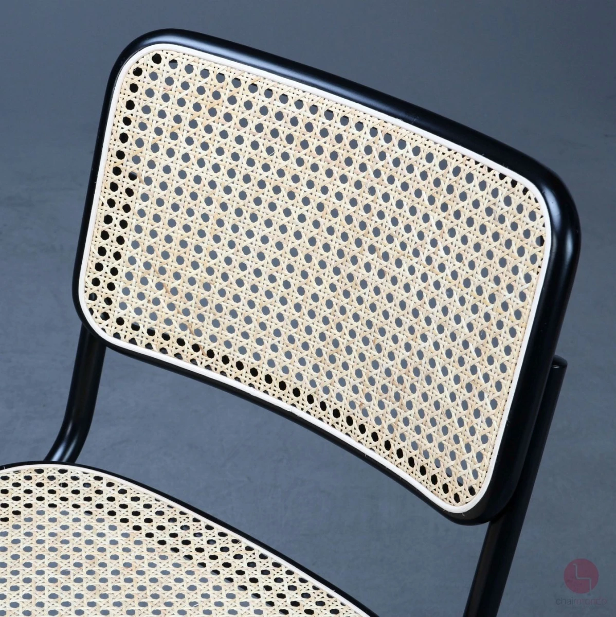 Thonet S32 Freischwinger Schwarz