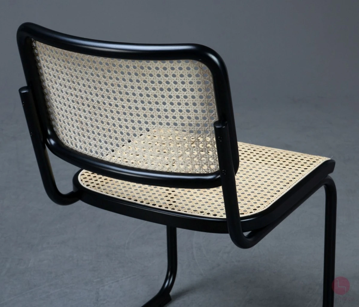 Thonet S32 Freischwinger Schwarz