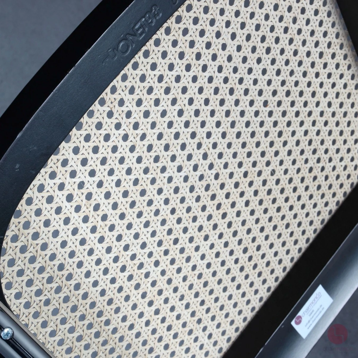 Thonet S32 Freischwinger mit Wiener Geflecht und schöner Patina gebraucht