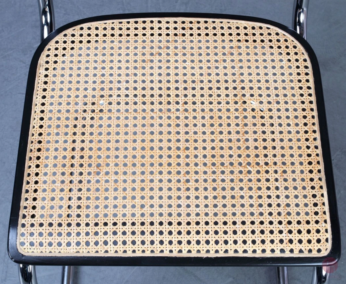 Thonet S32 Freischwinger mit Wiener Geflecht und schöner Patina gebraucht