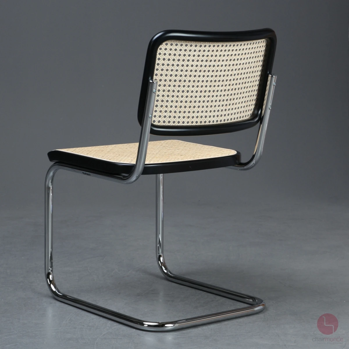 Thonet S32 Freischwinger Schwarz mit erneuertem Wiener Geflecht gebraucht Thonet S32 Freischwinger Schwarz mit erneuertem Wiener Geflecht gebraucht