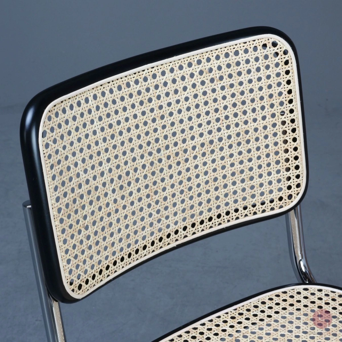 Thonet S32 Freischwinger Schwarz mit erneuertem Wiener Geflecht gebraucht Thonet S32 Freischwinger Schwarz mit erneuertem Wiener Geflecht gebraucht