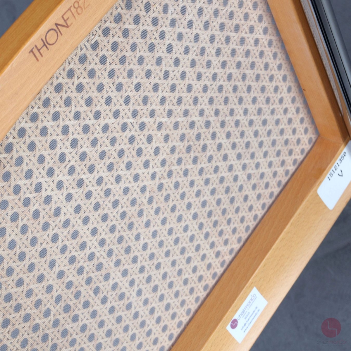 Thonet S32 V Freischwinger in Buche Natur mit Wiener Geflecht und Stützgewebe gebraucht