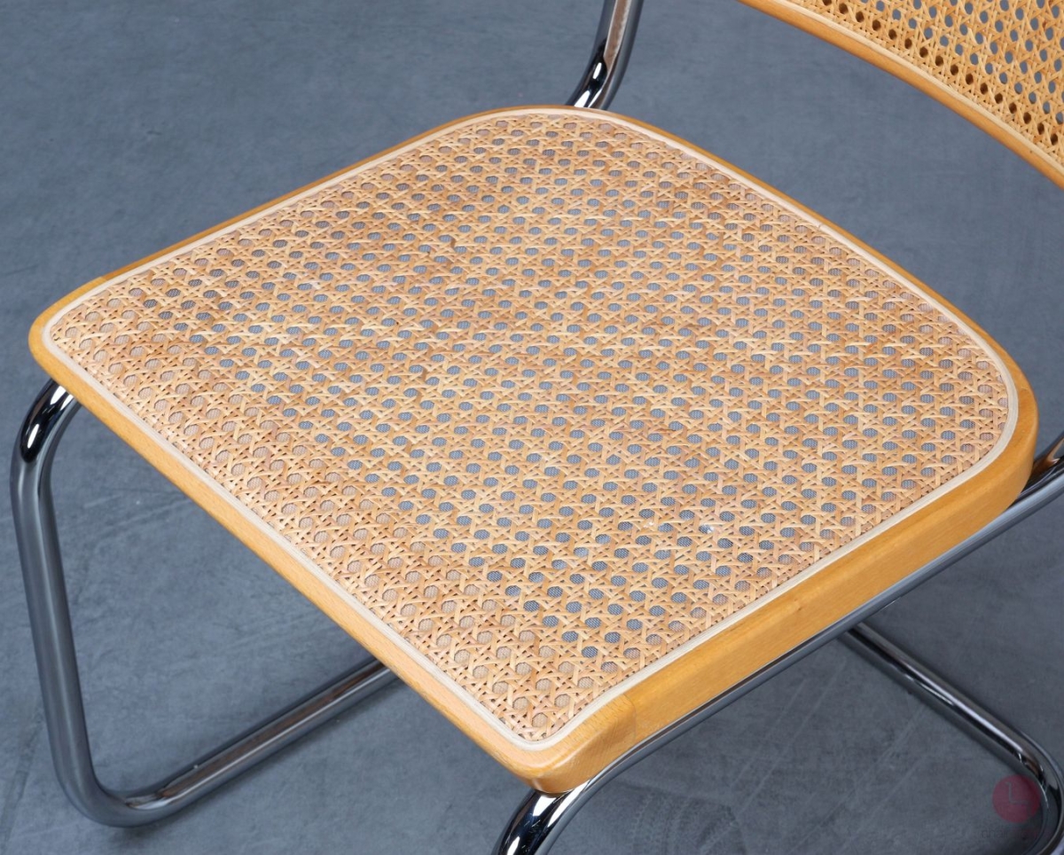 Thonet S32 V Freischwinger in Buche Natur mit Wiener Geflecht und Stützgewebe gebraucht