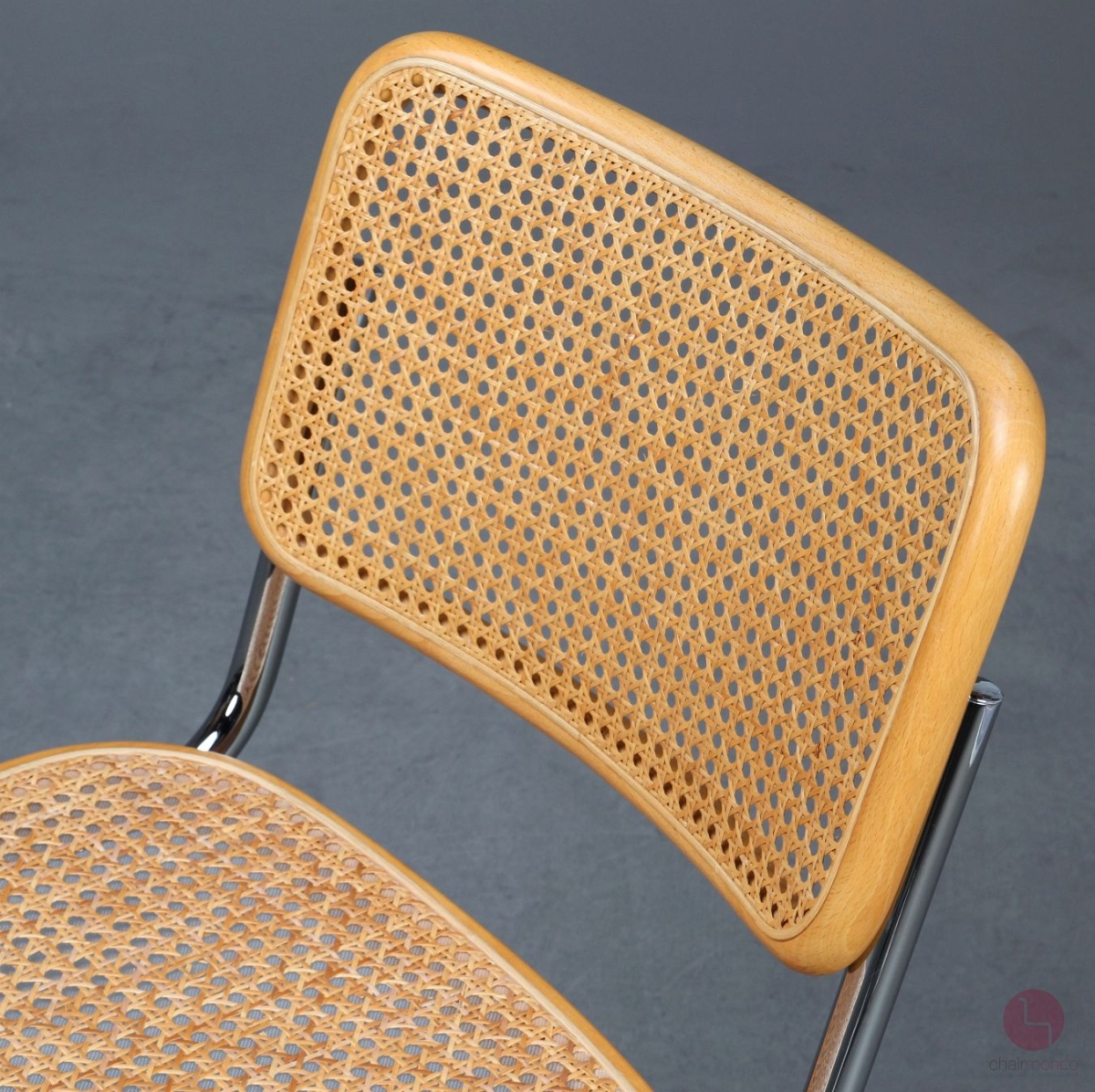 Thonet S32 V Freischwinger in Buche Natur mit Wiener Geflecht und Stützgewebe gebraucht