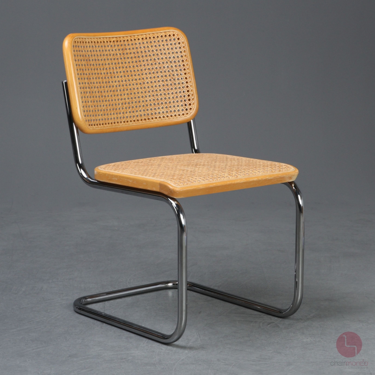 Thonet S32V Buche natur Patina Geflecht Frontansicht