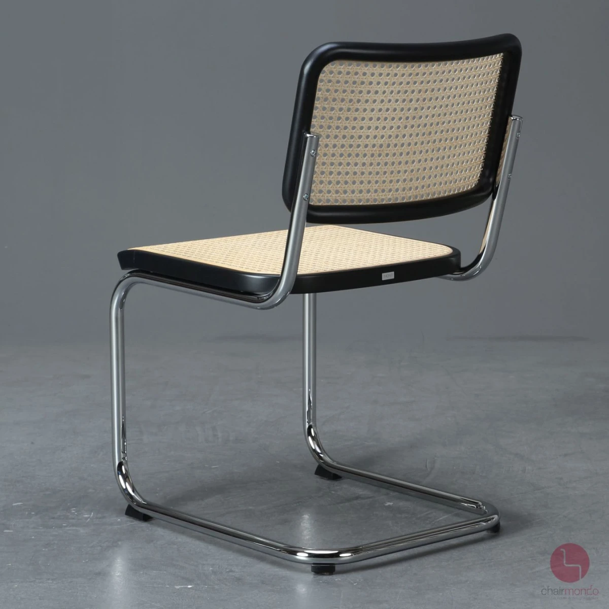 Thonet S32 V Schwarz Freischwinger mit Geflecht und Stützgewebe 2022 Thonet S32 V Schwarz Freischwinger mit Geflecht und Stützgewebe 2022