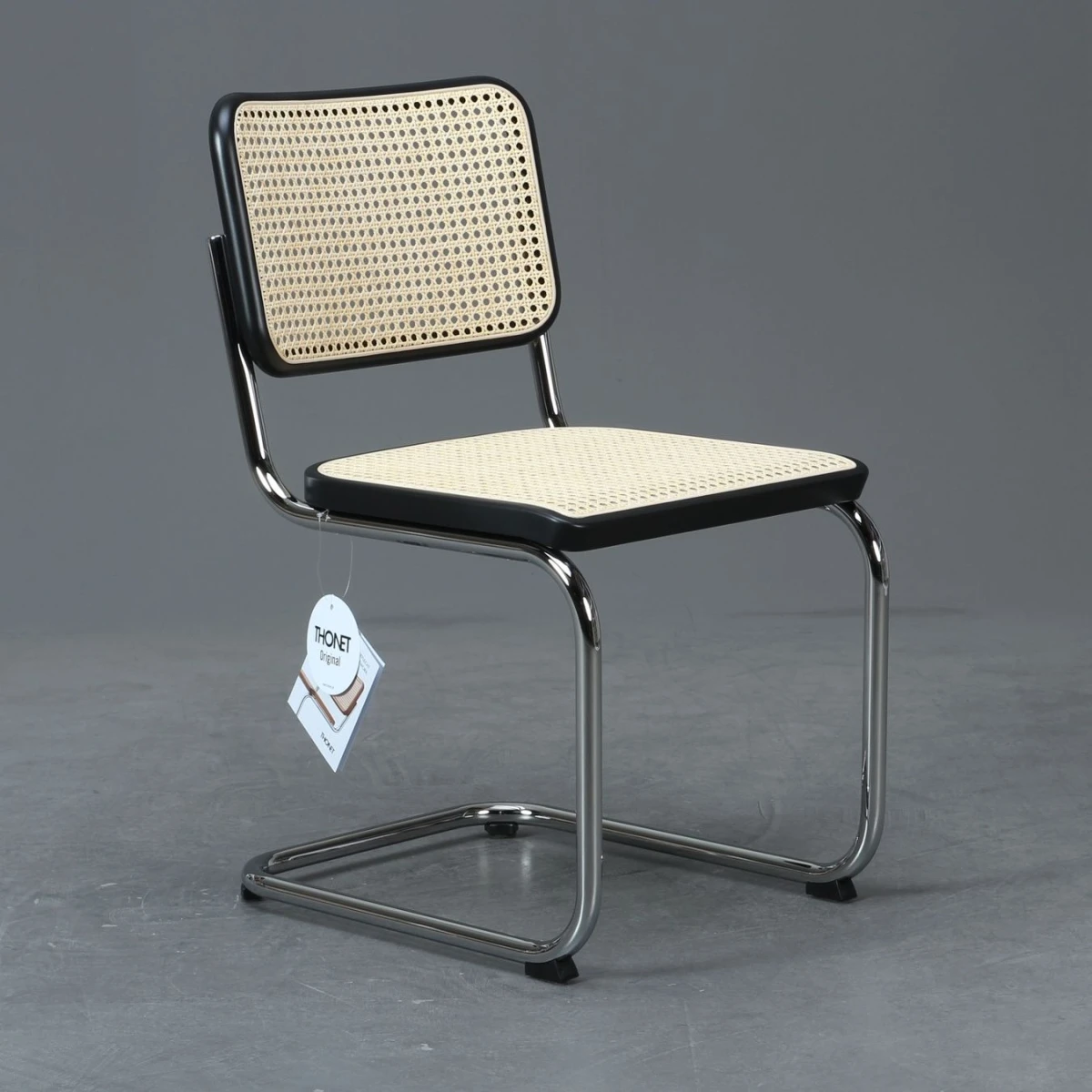 Thonet S32 V Freischwinger mit Geflecht und Stützgewebe inkl. Filzgleiter Thonet S32 V Freischwinger mit Geflecht und Stützgewebe inkl. Filzgleiter
