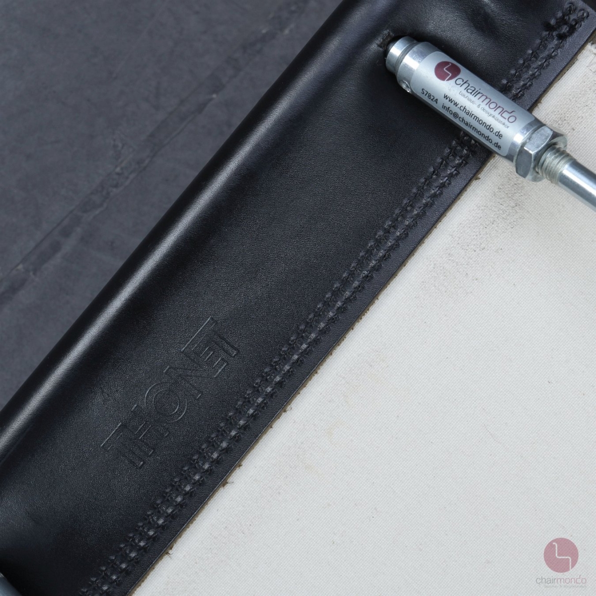 Thonet S33 Freischwinger Leder Schwarz gebraucht