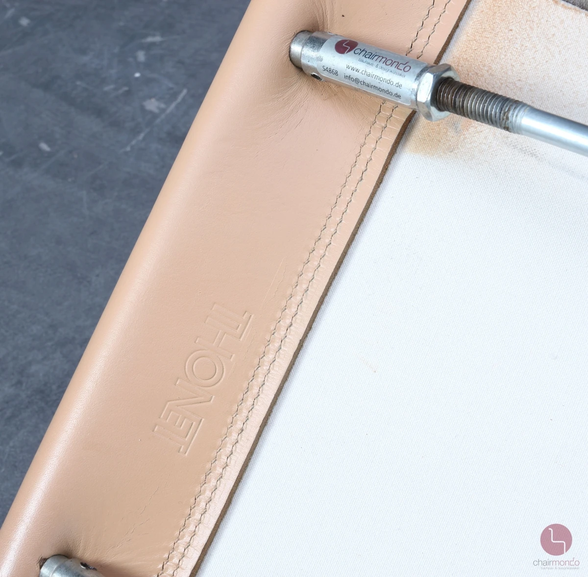 Thonet S33 Leder Beige Bauhaus Freischwinger gebraucht Thonet S33 Leder Beige Bauhaus Freischwinger gebraucht