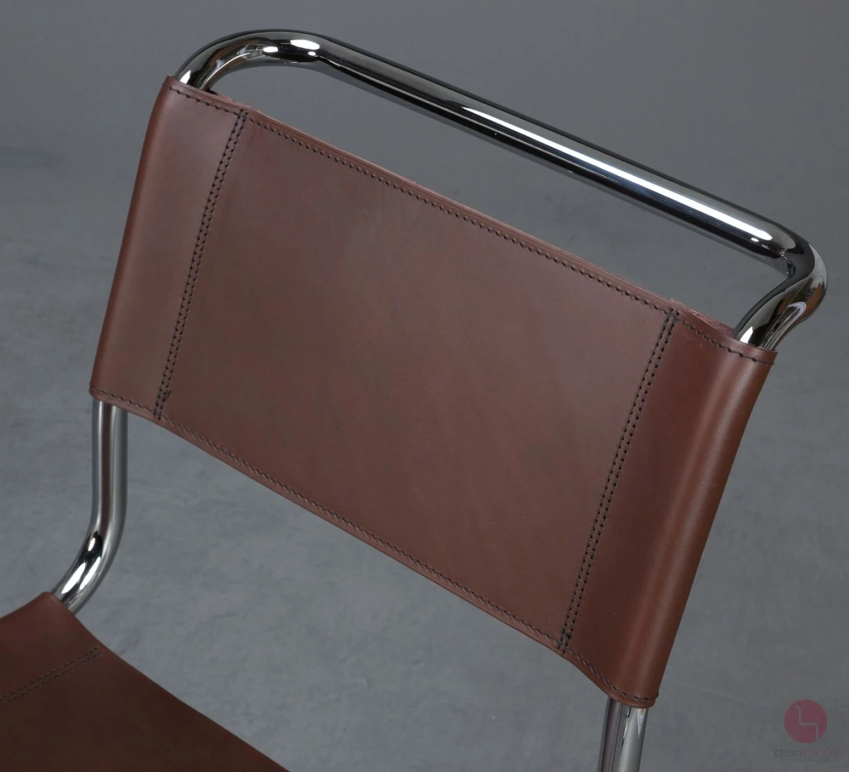 Thonet S33 Freischwinger mit braunem Leder Schokolade Thonet S33 Freischwinger mit braunem Leder Schokolade