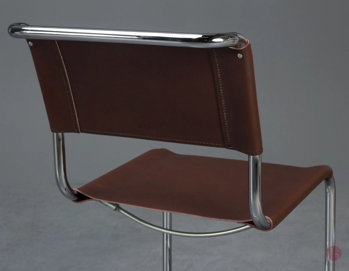 Thonet S33 Freischwinger mit braunem Leder Schokolade Thonet S33 Freischwinger mit braunem Leder Schokolade