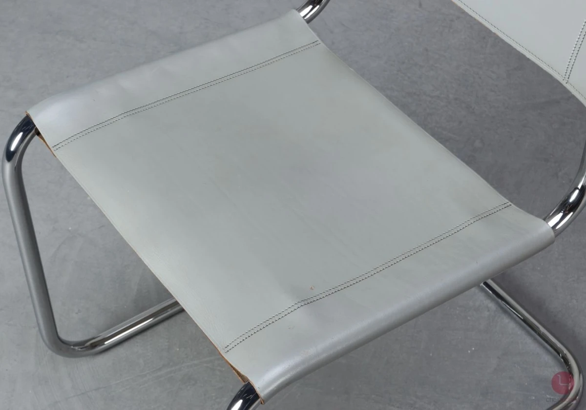 Thonet S33 Leder Grau Bauhaus Freischwinger gebraucht Thonet S33 Leder Grau Bauhaus Freischwinger gebraucht