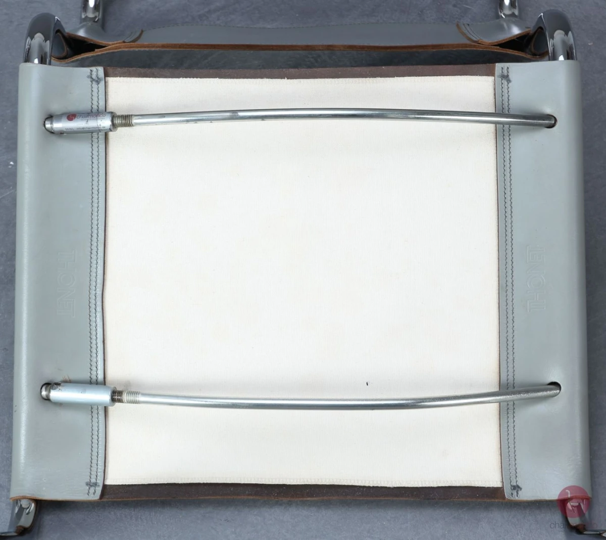 Thonet S33 Leder Grau Bauhaus Freischwinger gebraucht Thonet S33 Leder Grau Bauhaus Freischwinger gebraucht