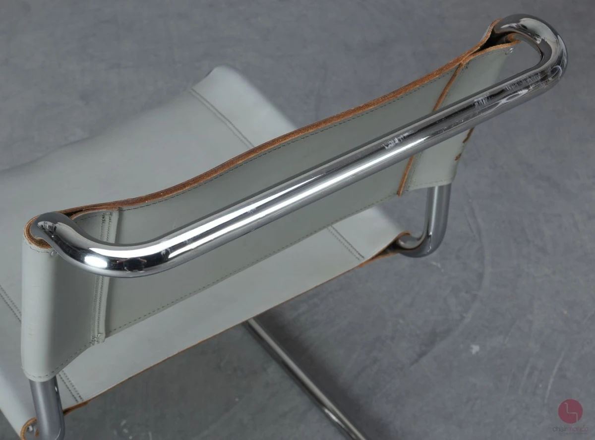 Thonet S33 Leder Grau Bauhaus Freischwinger gebraucht Thonet S33 Leder Grau Bauhaus Freischwinger gebraucht