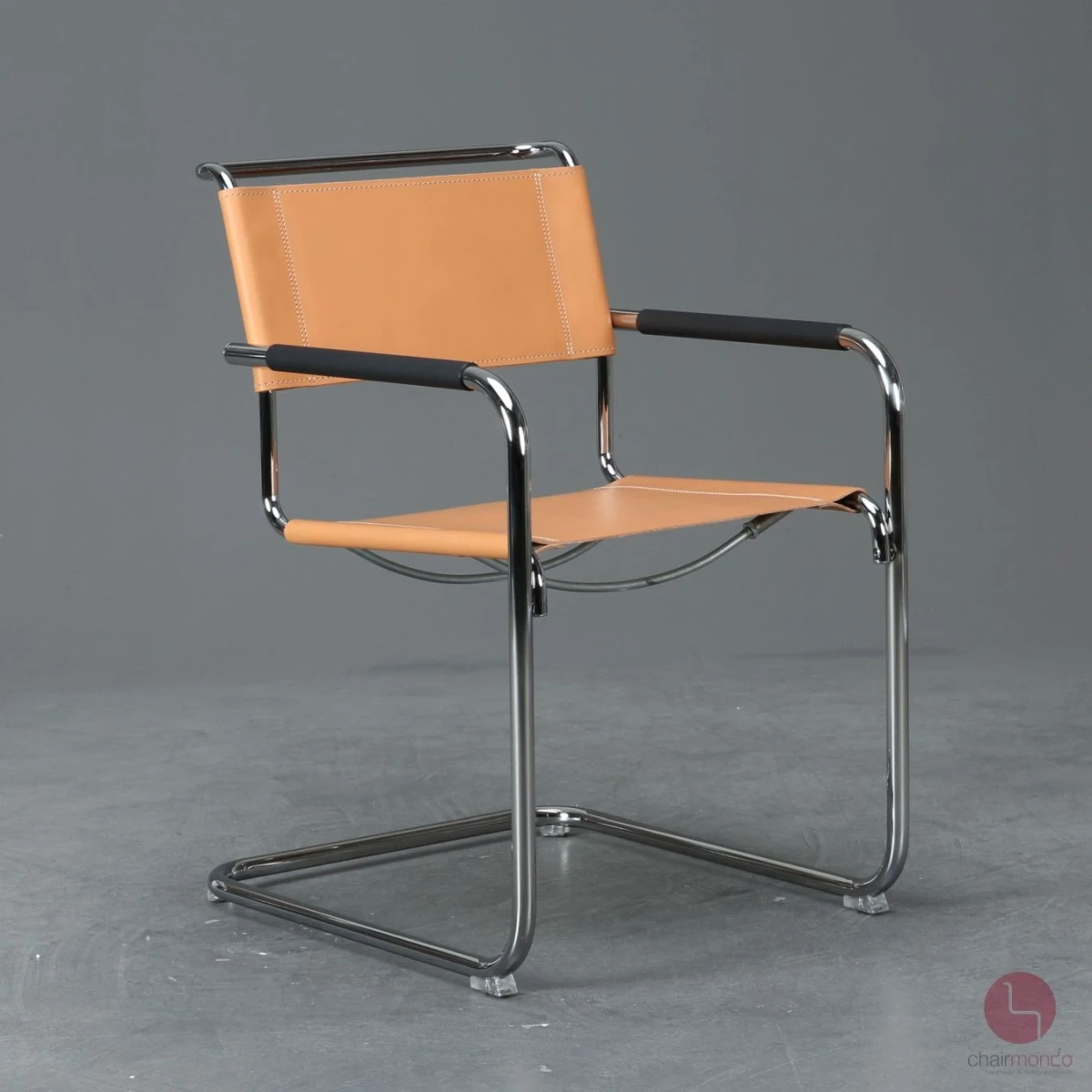 Thonet S34 Freischwinger mit neuem Kernleder in Beige Natur - gebraucht Thonet S34 Freischwinger mit neuem Kernleder in Beige Natur - gebraucht