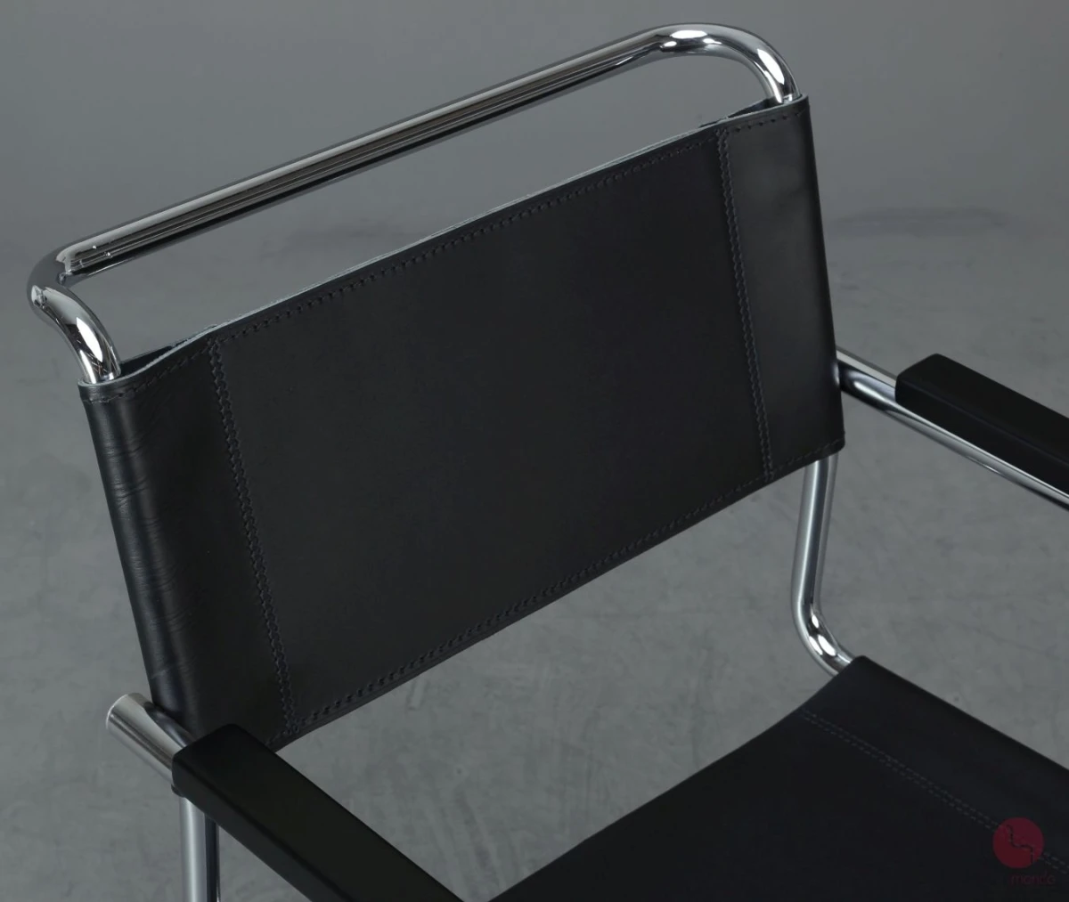 Thonet S34 Freischwinger mit neuem Kernleder in Schwarz Natur - gebraucht Thonet S34 Freischwinger mit neuem Kernleder in Schwarz Natur - gebraucht