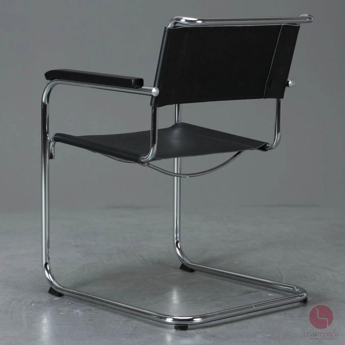 Thonet S34 Freischwinger mit neuem Kernleder in Schwarz Natur - gebraucht Thonet S34 Freischwinger mit neuem Kernleder in Schwarz Natur - gebraucht