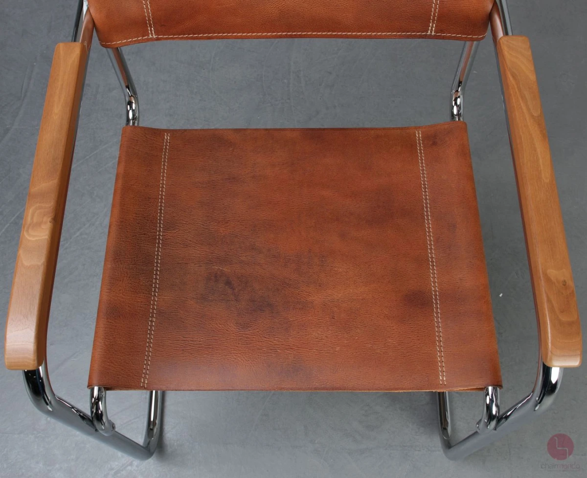 Thonet S34 Freischwinger mit braunem Büffelleder