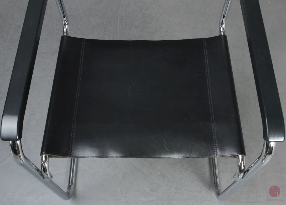 Thonet S34 Freischwinger Leder Schwarz mit Armlehnen gebraucht