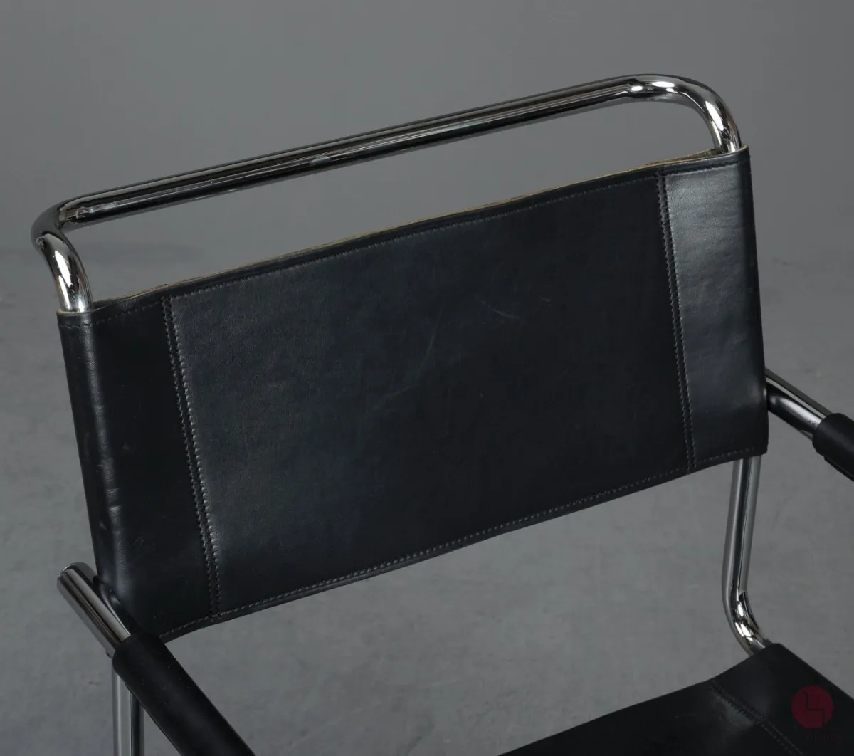 Thonet S34 Freischwinger mit schwarzem Leder gebraucht