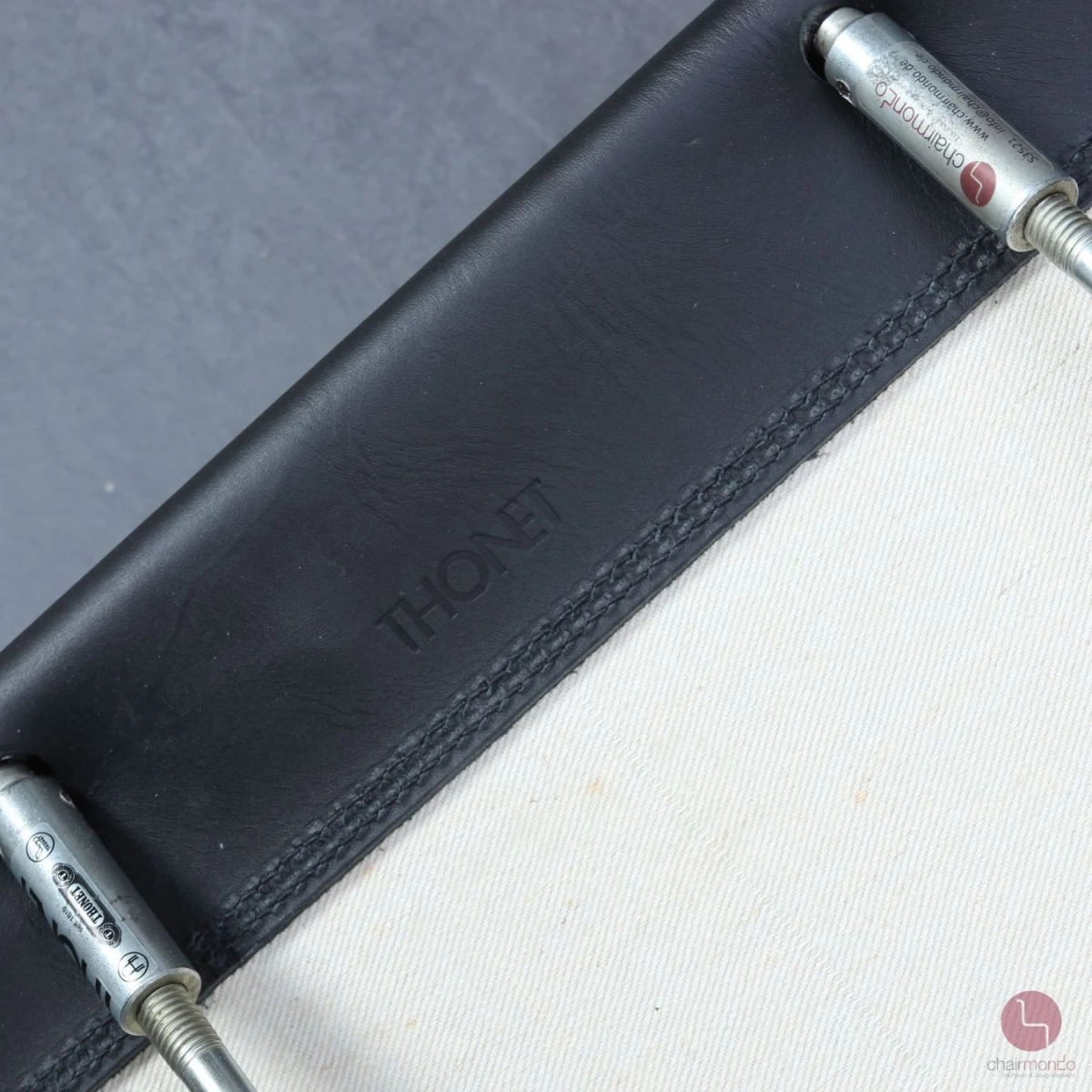 Thonet-S34-Schwarz-gebraucht-01-S3521-Thonet-Logo-2