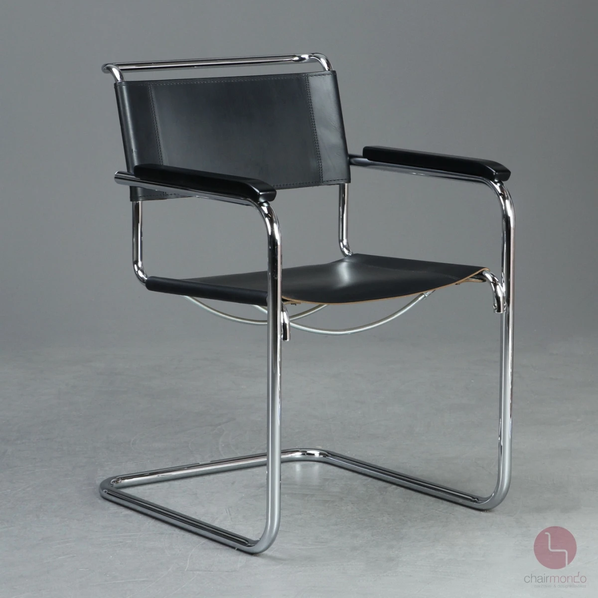 Thonet S34 Freischwinger mit schwarzem Leder um 2015 gebraucht