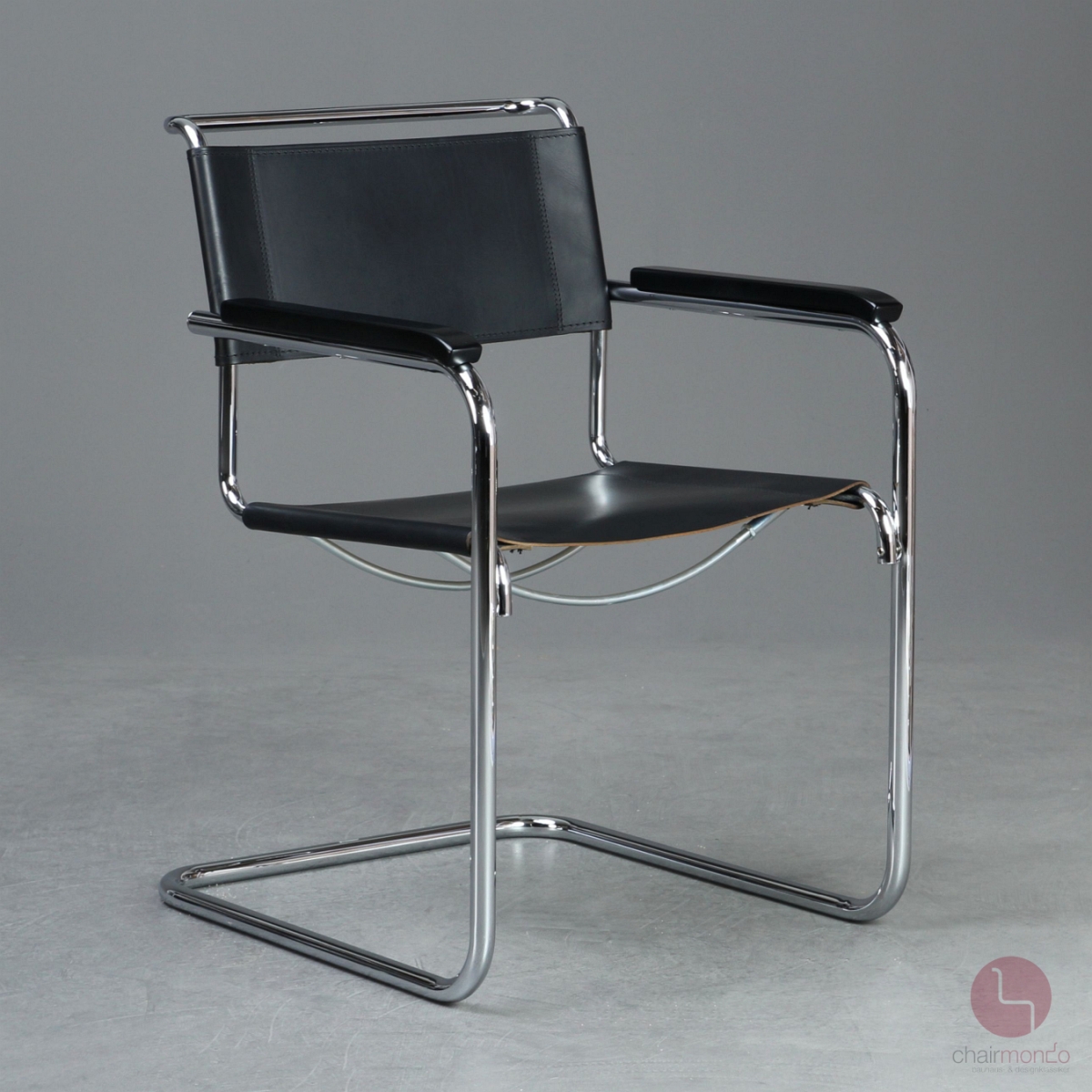 Thonet S34 Freischwinger mit schwarzem Leder um 2015 gebraucht