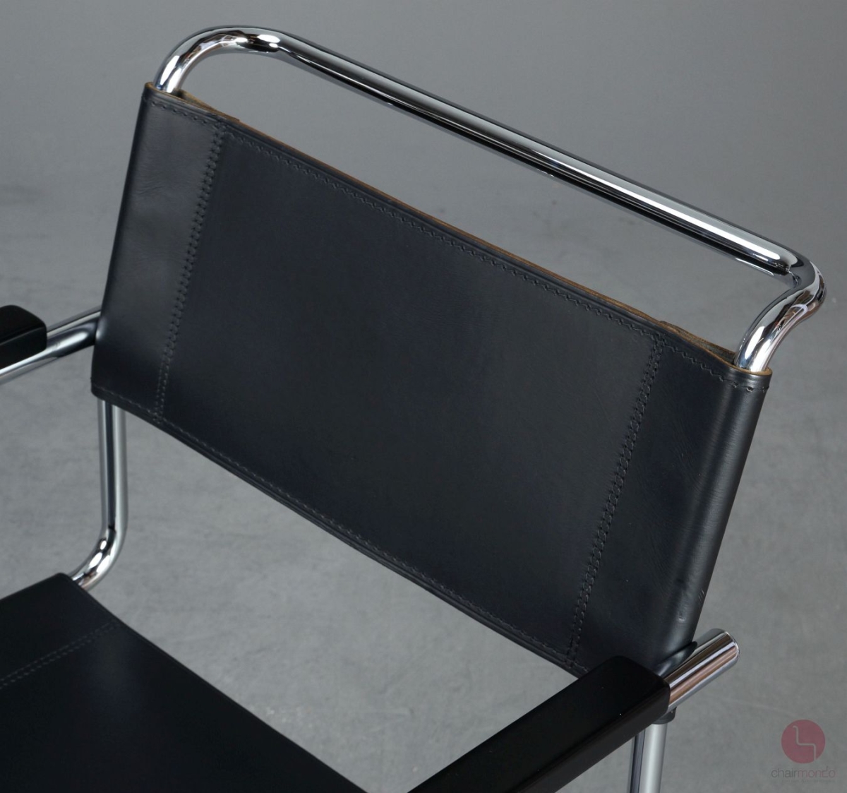 Thonet S34 Freischwinger mit schwarzem Leder um 2015 gebraucht