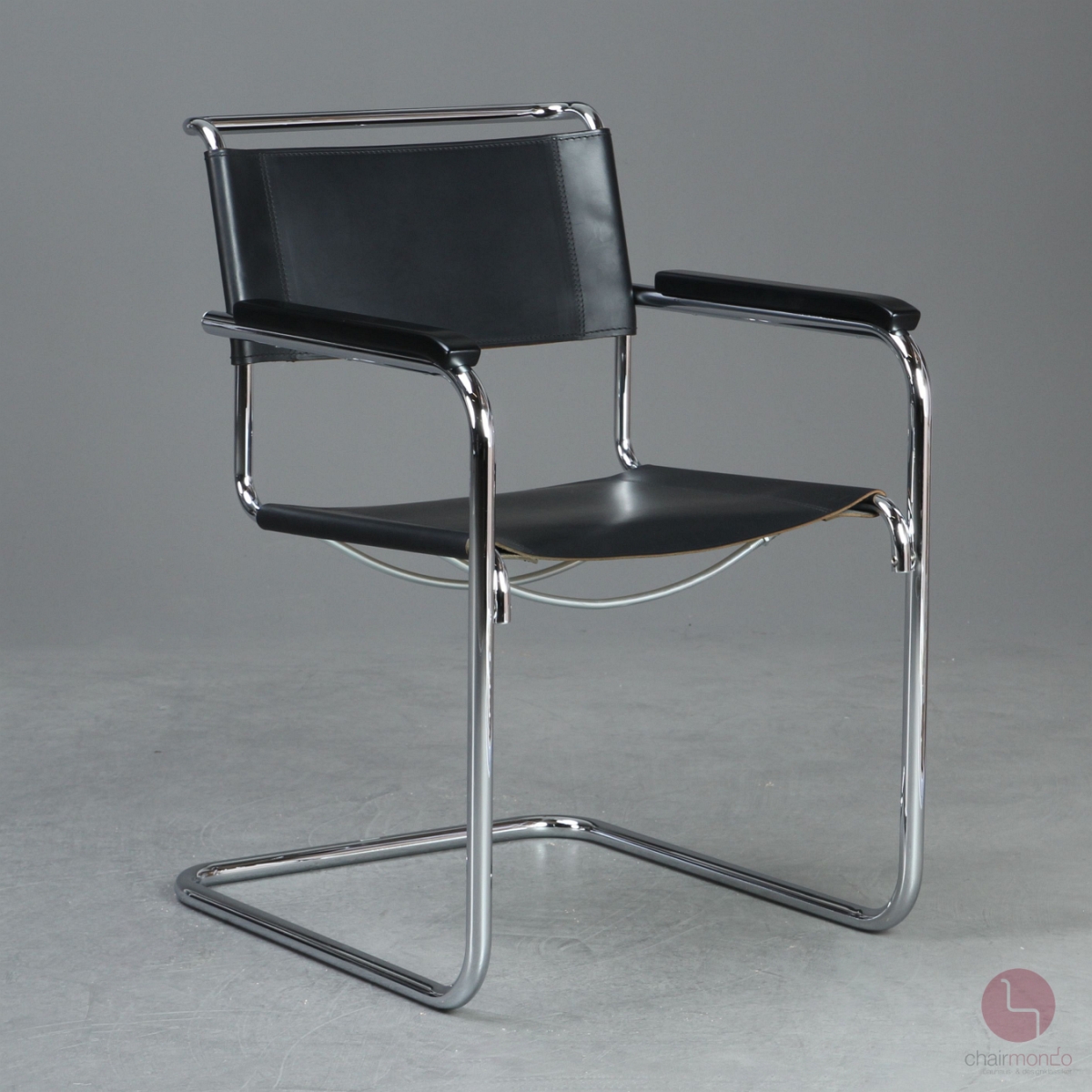 Thonet S34 Freischwinger mit schwarzem Leder um 2015 gebraucht