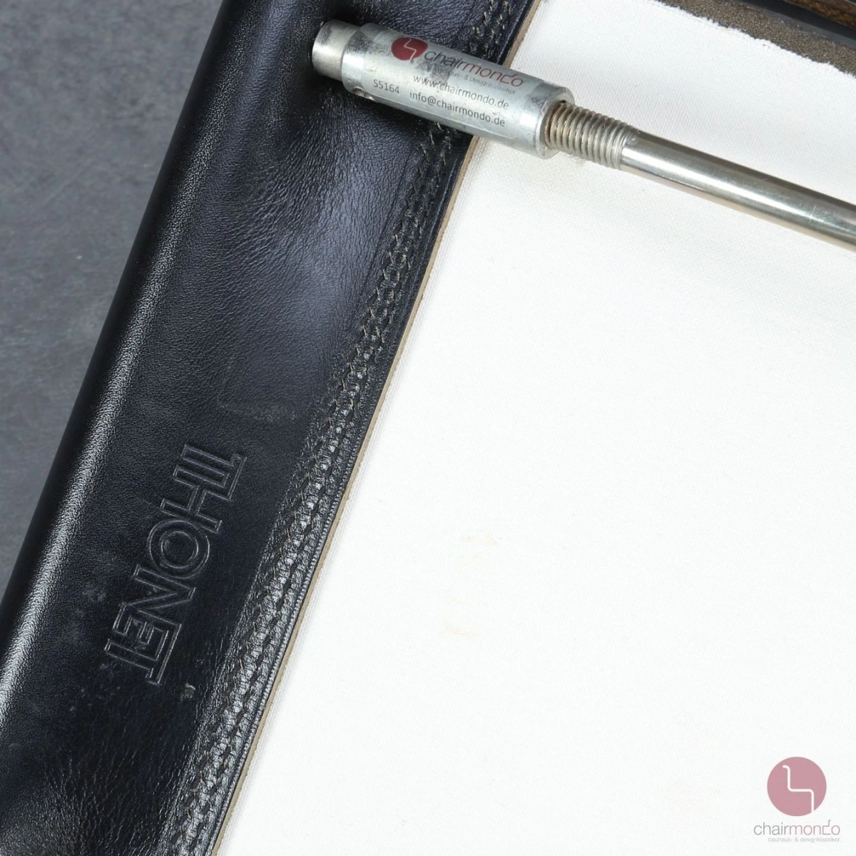 Thonet S39 Freischwinger Barstuhl in Leder Schwarz gebraucht Thonet S39 Freischwinger Barstuhl in Leder Schwarz gebraucht