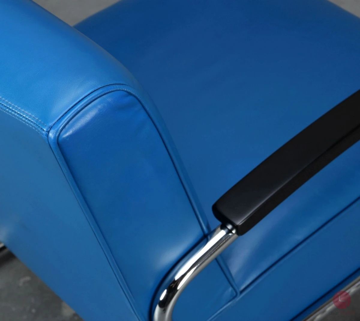 Thonet S411 Lounge Freischwinger Sessel Leder Blau gebraucht Thonet S411 Lounge Freischwinger Sessel Leder Blau gebraucht