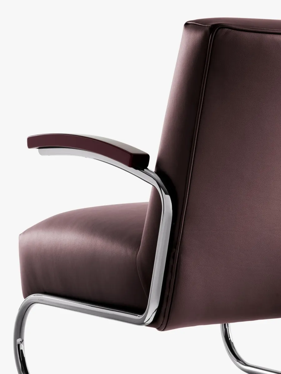 Thonet Jby Jil Sander S411 SERIOUS 02 graphite ruby red Rückansicht