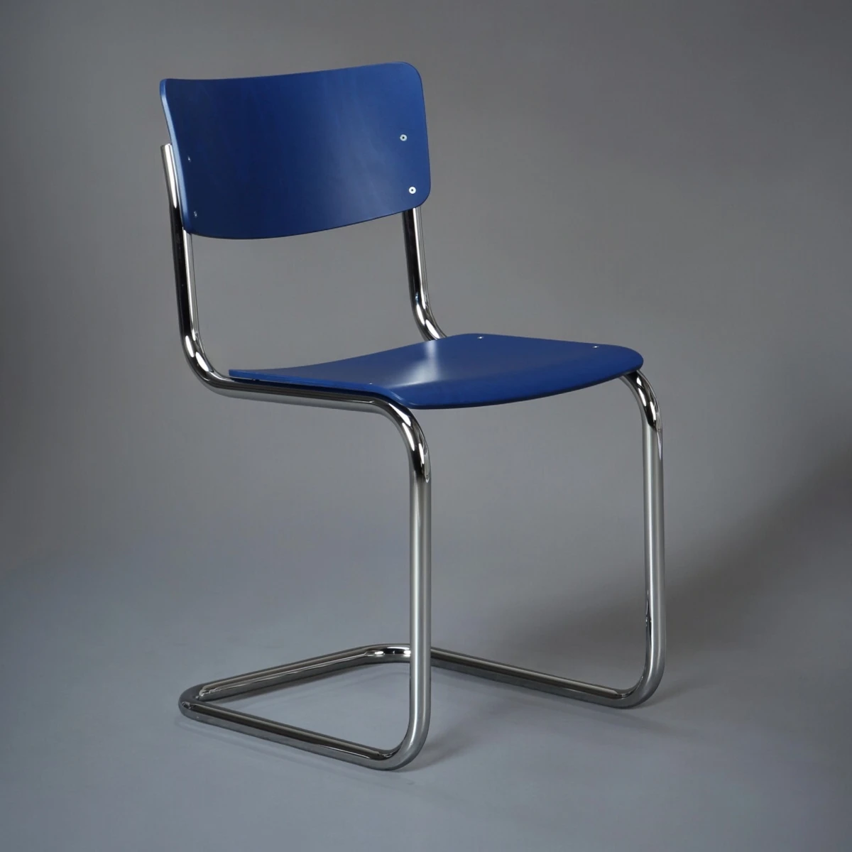 Thonet Stuhl S43 Freischwinger Blau Thonet Stuhl S43 Freischwinger Blau